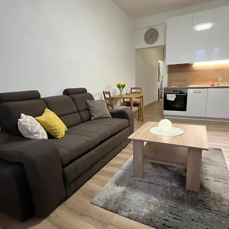 2b Perfect Cosy In Centre